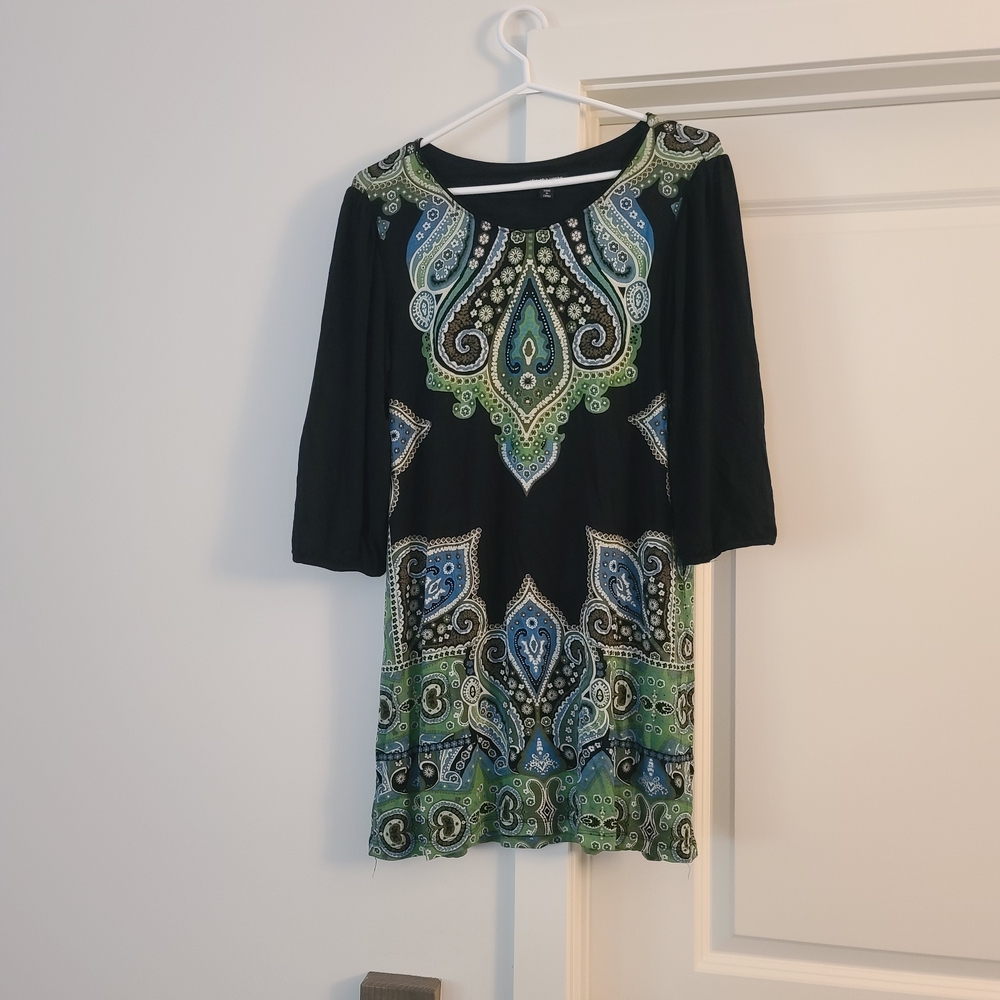 Cha Cha Vente Black and Green Paisley Blouse